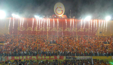 Ali Sami Yen Stadı :: Turkey :: Pagina dello Stadio :: calciozz.it